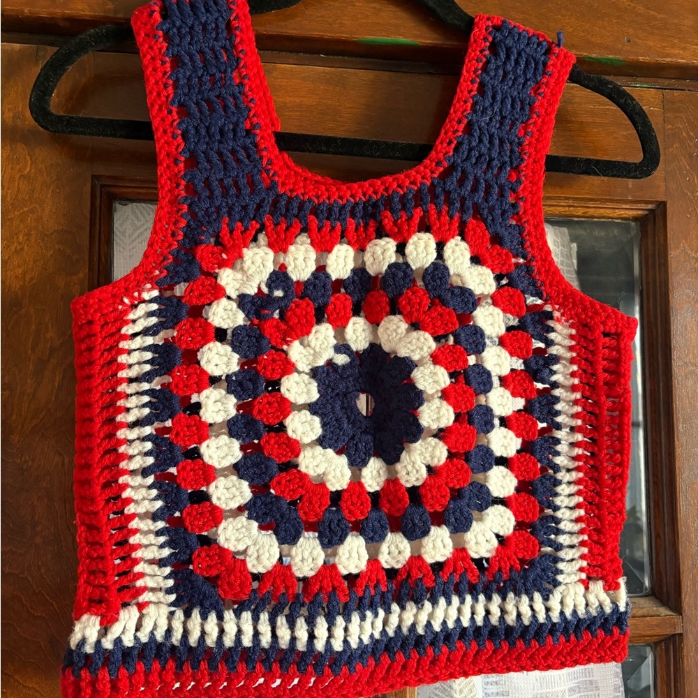 Vintage 70s Red, White, and Blue Crochet Granny Squares Patriotic Tank Top Vest - Picture 7 of 13